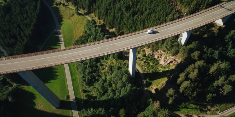 A rodovia de 4.542 km vira a “avenida” do Brasil ao ligar o litoral do Ceará à fronteira com o Uruguai, cortar 10 estados e atravessar 280 cidades