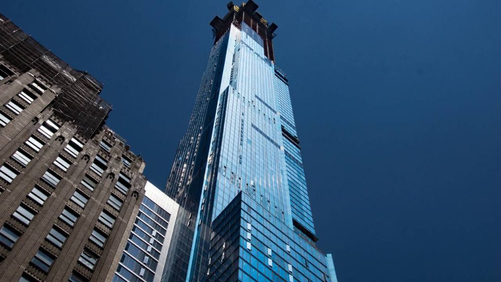 Cobertura de 1.416 pés combina altura recorde e valor imobiliário sem precedentes 