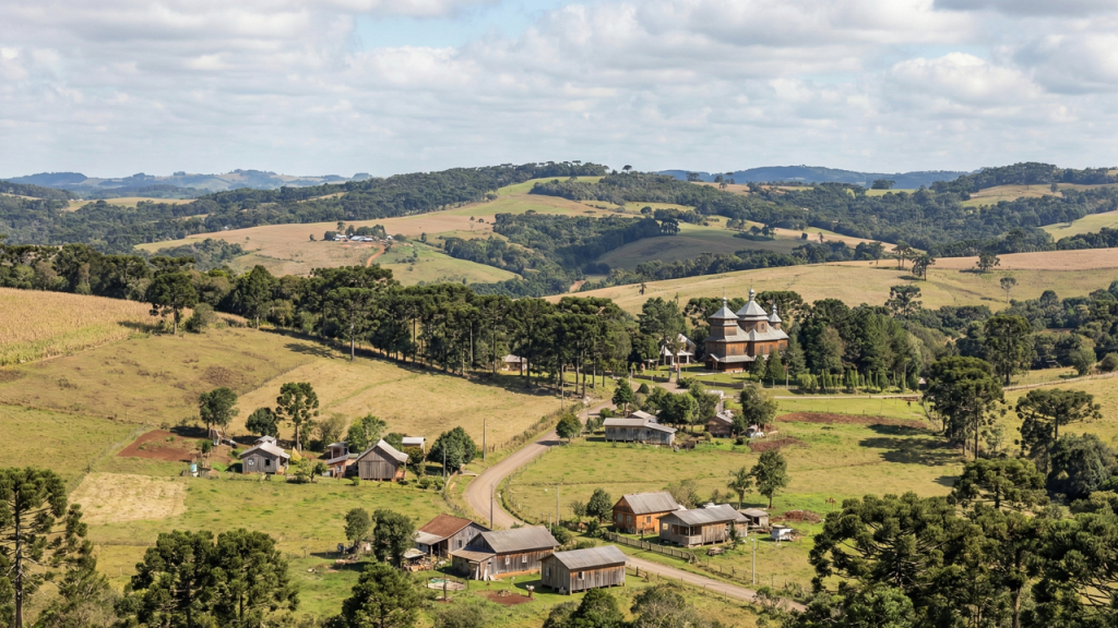 Essa cidade tranquila guarda segredos que surpreendem novos moradores