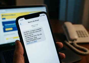 Clientes do Banco do Brasil estão caindo neste golpe que começa com um SMS