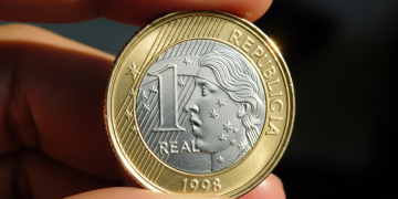 Moeda de 1 real de 1998 com reverso invertido entenda por que esse erro pode valer até R$ 2.500