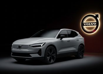 Novo SUV elétrico da Volvo promete autonomia elevada e recarga rápida no segmento premium