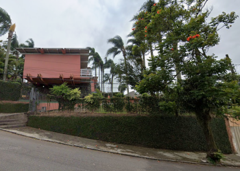 Oportunidade: Casa de R$ 2,2 milhões vai a leilão com 37% de desconto em Itaguaçu (SC)