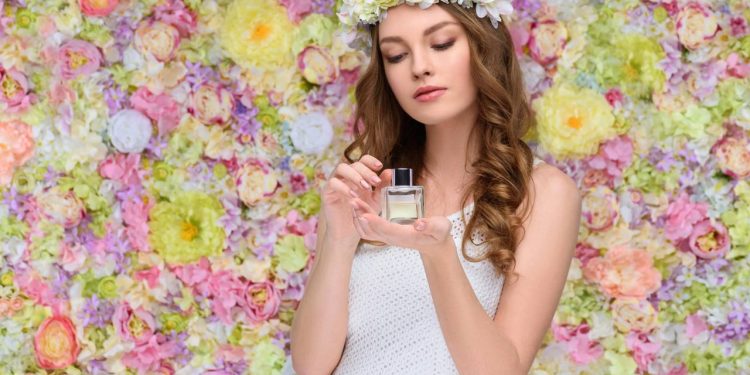 Três fragrâncias florais suaves para quem gosta de cheiro limpo e confortável