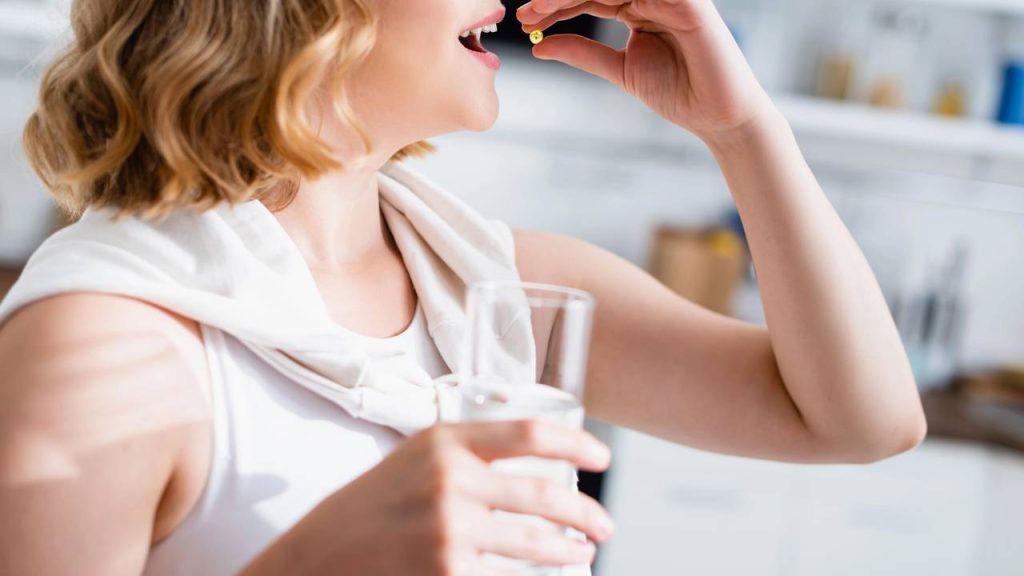 Proibição de molho de tomate importado após identificação de fragmentos de vidro no produto 