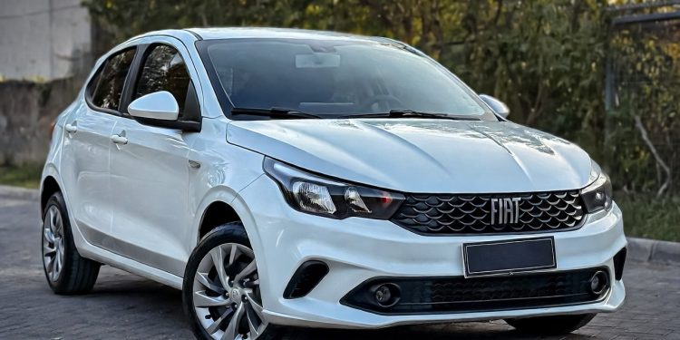 Carros automáticos em 2026 deixam de ser luxo e passam a dominar as versões mais baratas do Brasil