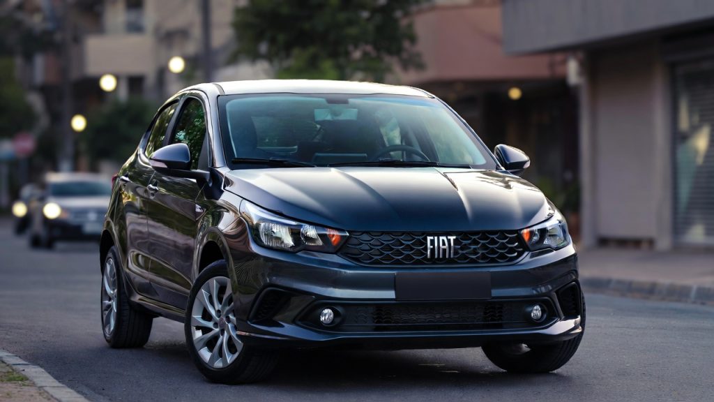 Carros automáticos em 2026 deixam de ser luxo e passam a dominar as versões mais baratas do Brasil