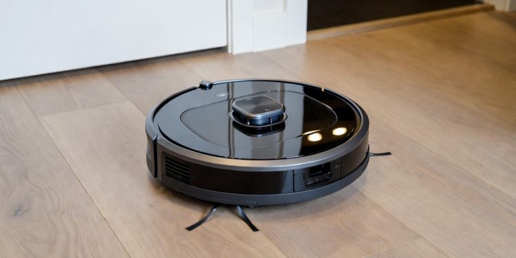 Automação residencial barata garante 15 dias de casa limpa sem esforço, e vira a escolha definitiva para quem sofre com rinite e poeira