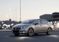 Mesmo esquecido no mercado, o Nissan Versa virou referência de espaço interno ao oferecer conforto de sedã médio por preço de compacto