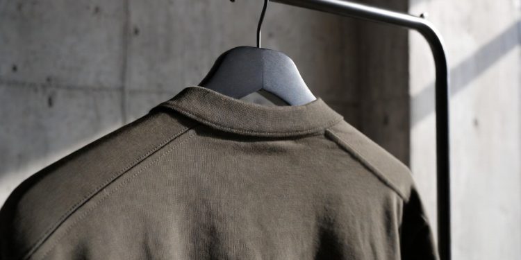 Gastar com moda descartável virou passado, pois o algodão pima peruano não desbota, e oferece caimento de elite por preços acessíveis