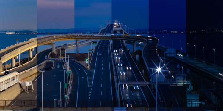 Rodovia na Baía de Tóquio ganha fama por unir ponte e túnel, pois seus 14 km de extensão, de 1997, viraram um marco da engenharia submarina do Japão