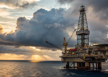 Como funciona uma refinaria moderna de petróleo no Brasil e por que esse processo é tão estratégico