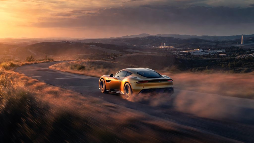 Modelo icônico da marca italiana abandona ronco do V12 e aposta em motor de 1000 cv