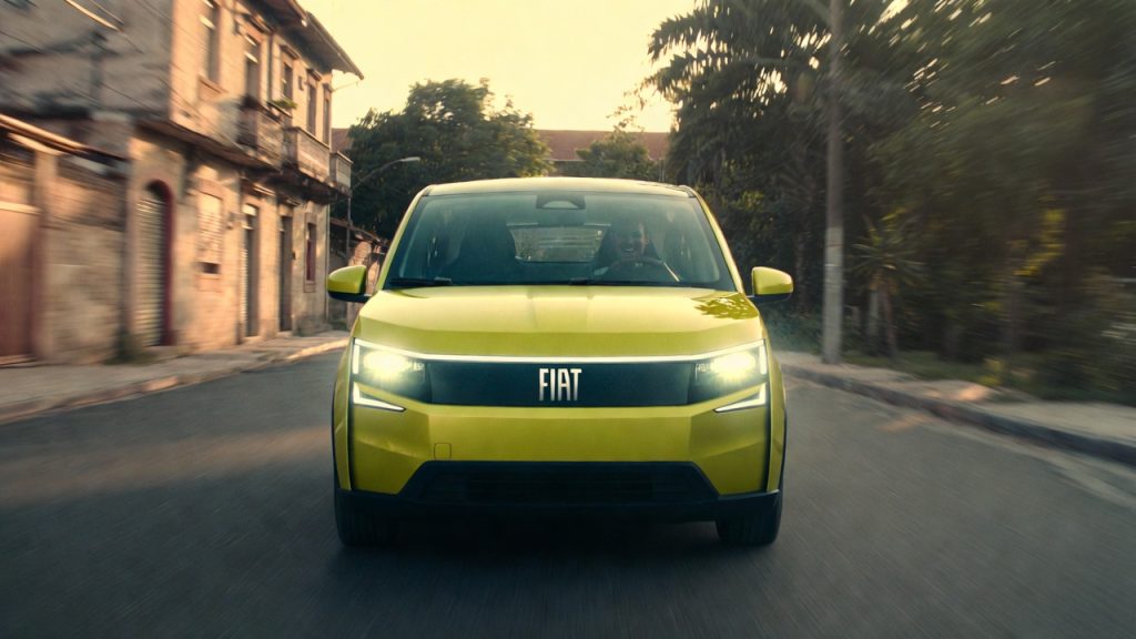 O novo hatch europeu faz 25 km/l e traz um design futurista para dominar as ruas com uma praticidade espetacular