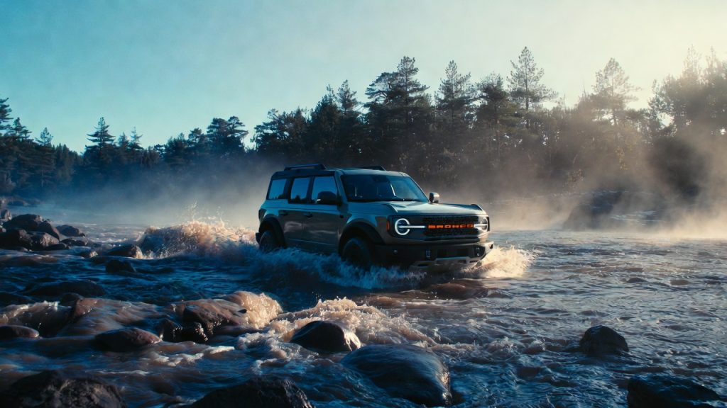 O SUV americano de visual robusto que não usa gasóleo e surpreende em terrenos difíceis