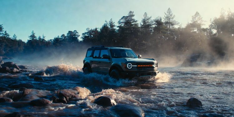 O SUV americano de visual robusto que não usa gasóleo e surpreende em terrenos difíceis