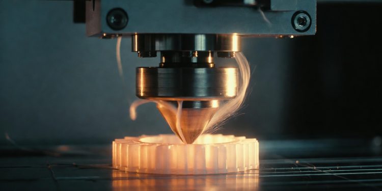 Imprimir peças raras em 3D rende R$ 6.800 e deixa de boca aberta quem deseja atuar na indústria moderna