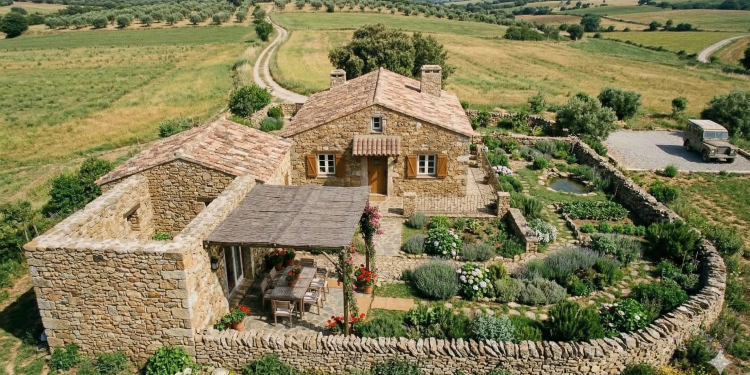 Casa de campo com revestimento em pedra de 88 metros