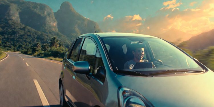 IPVA baixo e média de 15 km/l na estrada colocam este modelo japonês usado no topo da lista de quem busca racionalidade absoluta