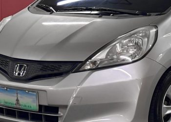 Honda Fit Cinza - Wikimedia Commons