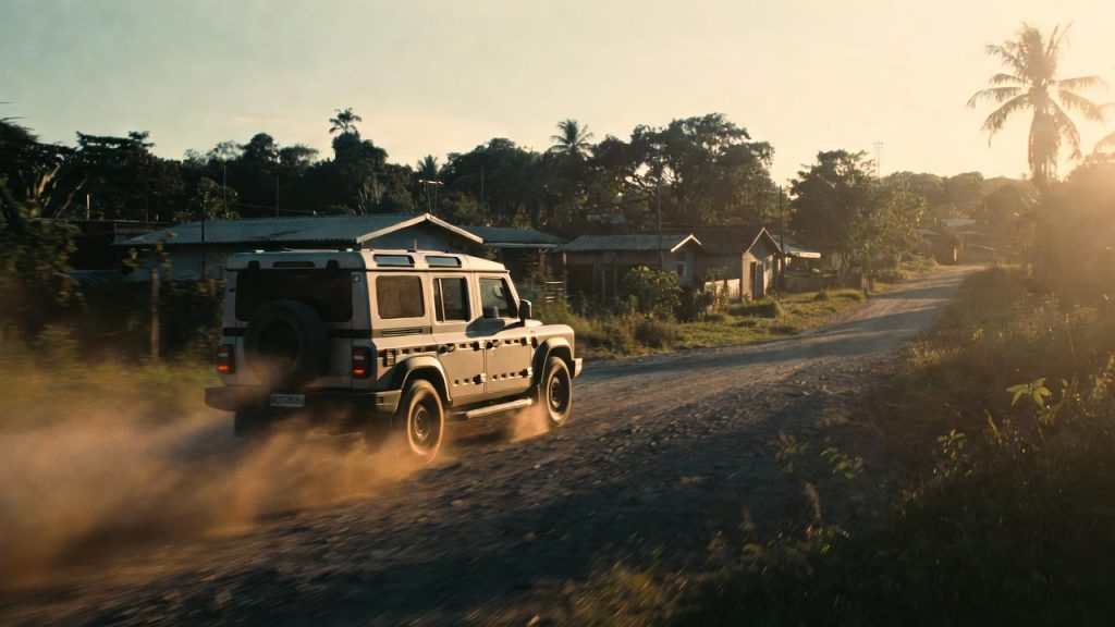 Novo SUV off-road de marca britânica que usa motor alemão chega para brigar com o Jeep Wrangler