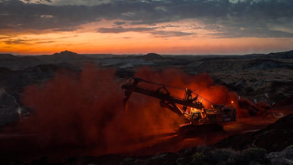 Mecânico de máquinas pesadas encontra valorização no setor de mineração e infraestrutura