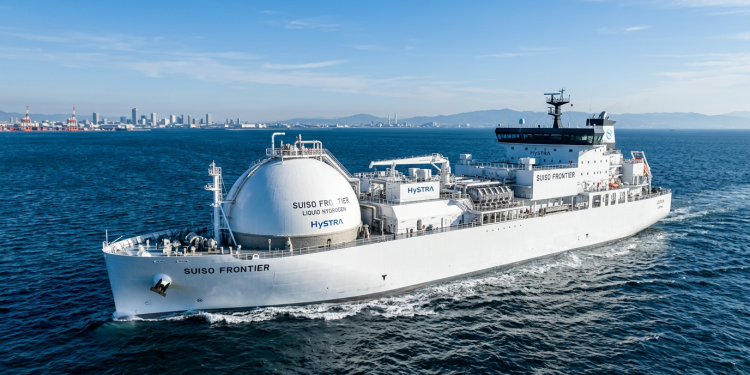 O navio esférico blindado que cruza os oceanos a -253°C para transportar o combustível mais explosivo e limpo do mundo