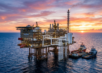 O plano bilionário para transformar plataformas de petróleo abandonadas no oceano em gigantescos sugadores de gás carbónico