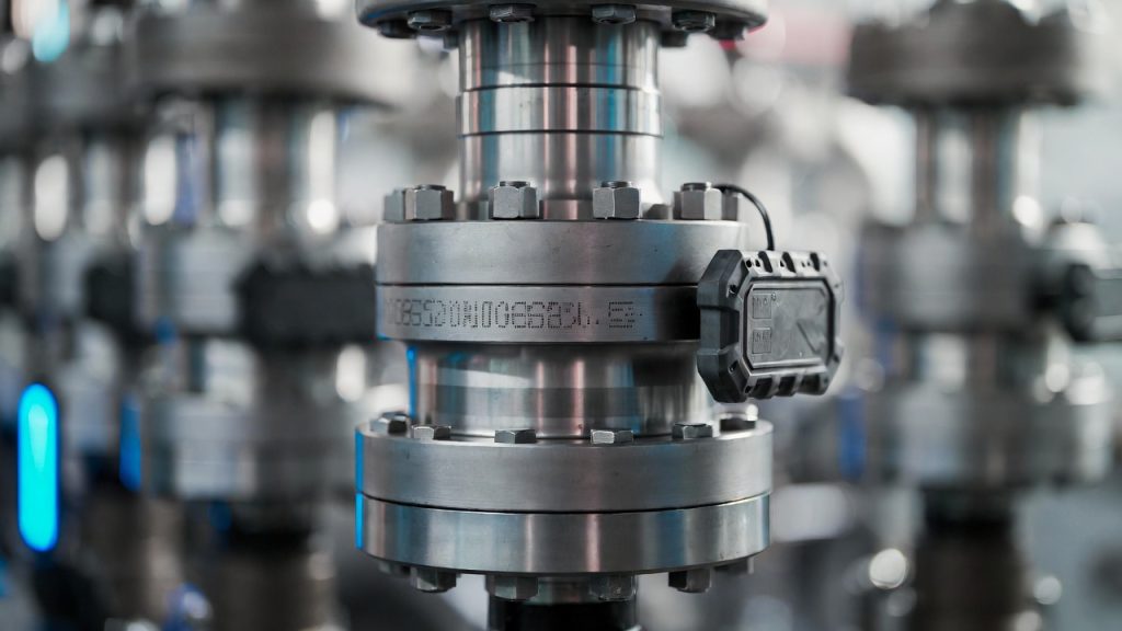 A função em plataformas que oferece 15 dias de folga e custos zero de vida para brasileiros