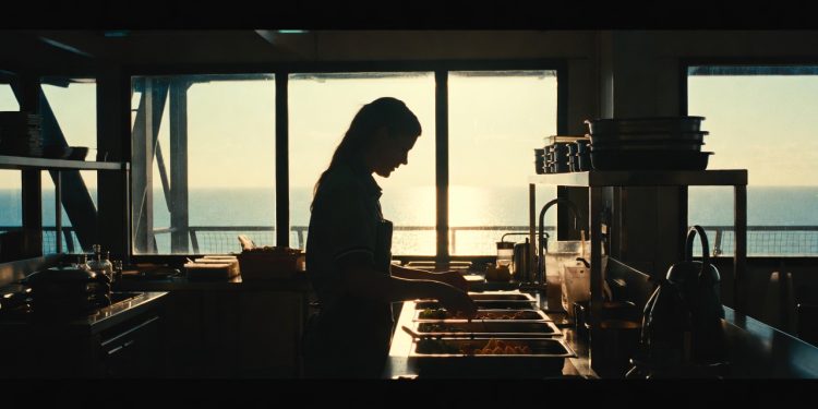 A vaga secreta em alto-mar que paga muito bem e dá 15 dias de folga para quem não é engenheiro