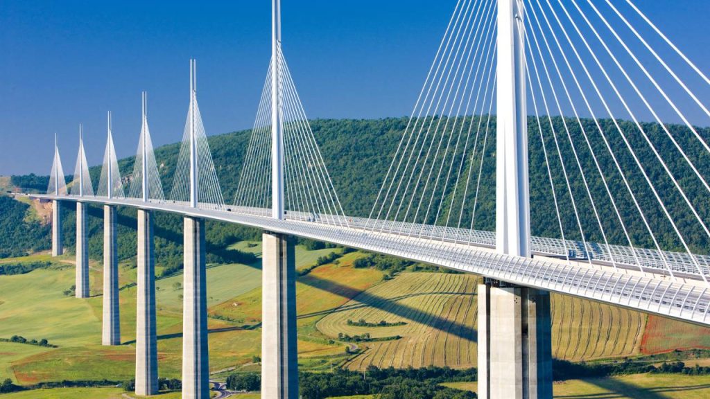 Viaduto de Millau - Créditos: depositphotos.com / phb.cz