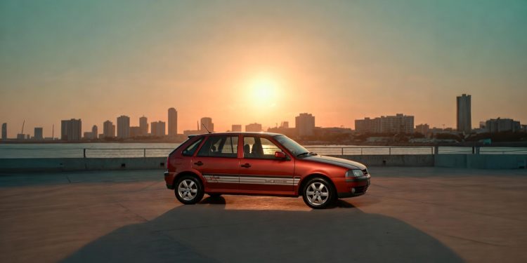 O carro popular que saiu de linha mas continua valorizando mais que os modelos zero km no Brasil