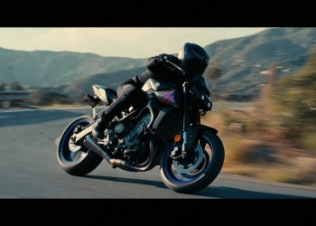 Sistema inédito em moto da marca japonesa elimina pedal de câmbio e muda a pilotagem