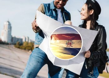 Cidade do interior de SP, situada a 475 metros de altitude, possui uma arborização acima da média nacional e clima agradável para os moradores