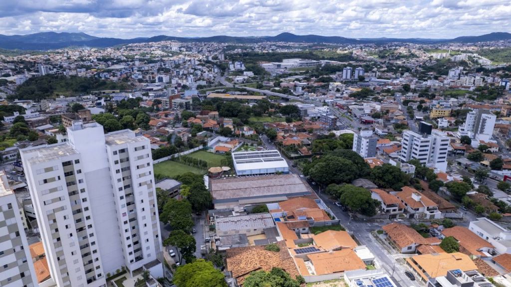 Com 411 mil habitantes e um polo automotivo gigante, a cidade mineira surge como uma potência da engenharia industrial