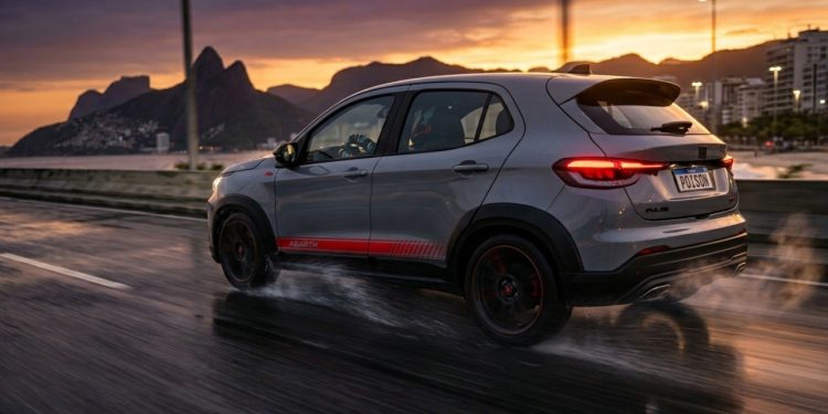 Motor de pista com veneno italiano transforma este SUV compacto nacional no carro mais rápido da categoria