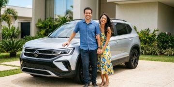 O utilitário com engenharia alemã que oferece o maior espaço interno da categoria e frenagem autônoma porque prioriza a segurança total da família nas rodovias