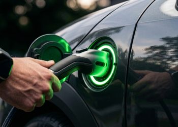 Gigante chinesa derruba preços de elétricos para a faixa de R$ 115 mil e encerra a paz das montadoras tradicionais