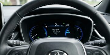 O Toyota Corolla Cross Hybrid alcança o menor consumo da categoria