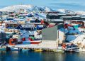 A cidade groenlandesa abriga o fiorde de gelo mais ativo do mundo; com seus icebergs gigantes, ela é um recorde vivo da era glacial