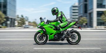 Performance de pista e agilidade urbana consagram a esportiva média como o degrau definitivo para a alta cilindrada