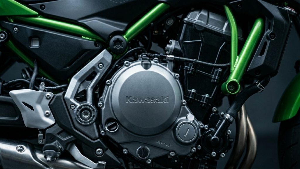 Tecnologia de pista em uma moto para o dia a dia faz este modelo de 400cc ser a maior surpresa para novos pilotos