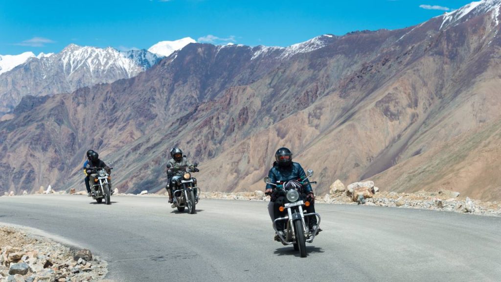 Khardung La Pass - Créditos: depositphotos.com / beibaoke