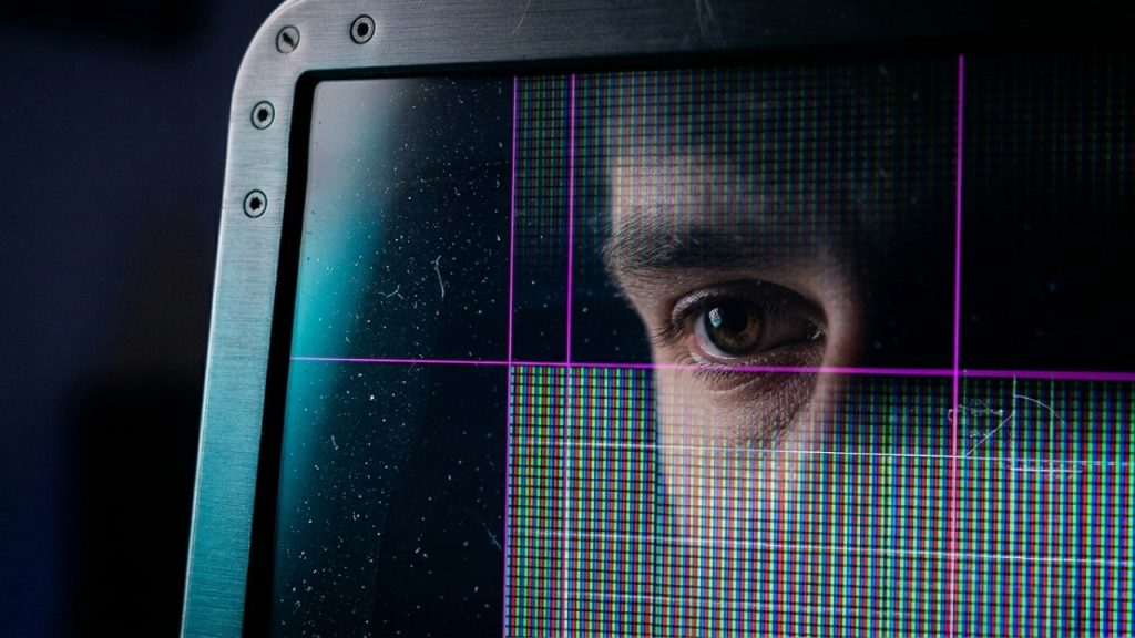 A arte de embelezar slides chatos de reunião rende 5 mil reais por mês a quem tem bom gosto e um notebook