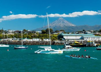 Com o vulcão Taranaki de 2.518 metros como pano de fundo, a cidade neozelandesa virou um vibrante centro de arte contemporânea e natureza na costa oeste