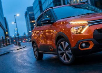 O modelo turbo mais acessível do mercado entrega potência de SUV em corpo de compacto