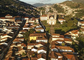 A monumental metrópole nas montanhas que já foi a região mais populosa das Américas no século 18 e hoje abriga o maior conjunto de arquitetura colonial do mundo
