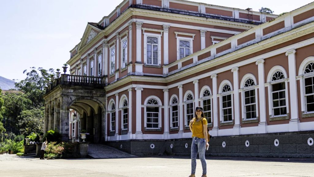 Cidade do interior do RJ, situada a 838 metros de altitude, possui um clima ameno e arquitetura europeia que atraem milhares de turistas no Rio