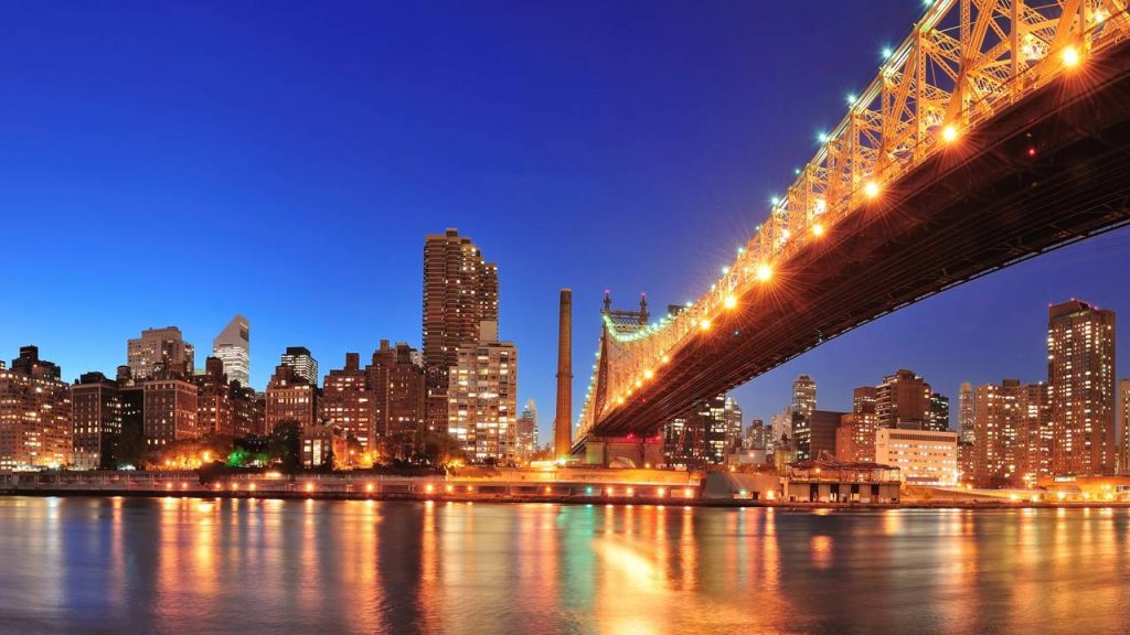 Com 1.135 metros de extensão e toneladas de aço, a imponente ponte em treliça que une Manhattan ao Queens virou um ícone da infraestrutura de Nova York