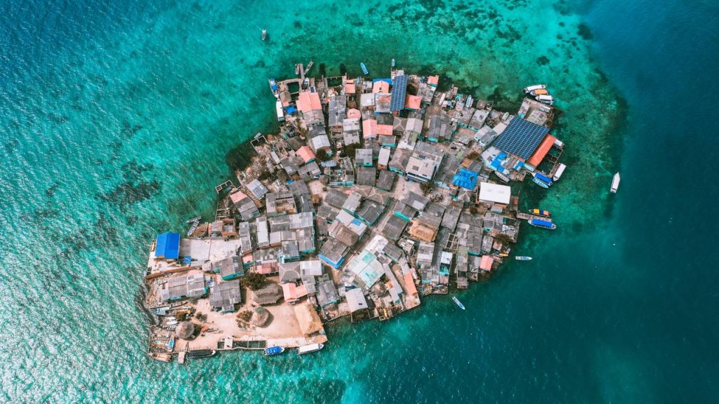 Com apenas 1 hectare de área e cerca de 500 habitantes, a ilha colombiana virou a região com a maior densidade demográfica de todo o planeta